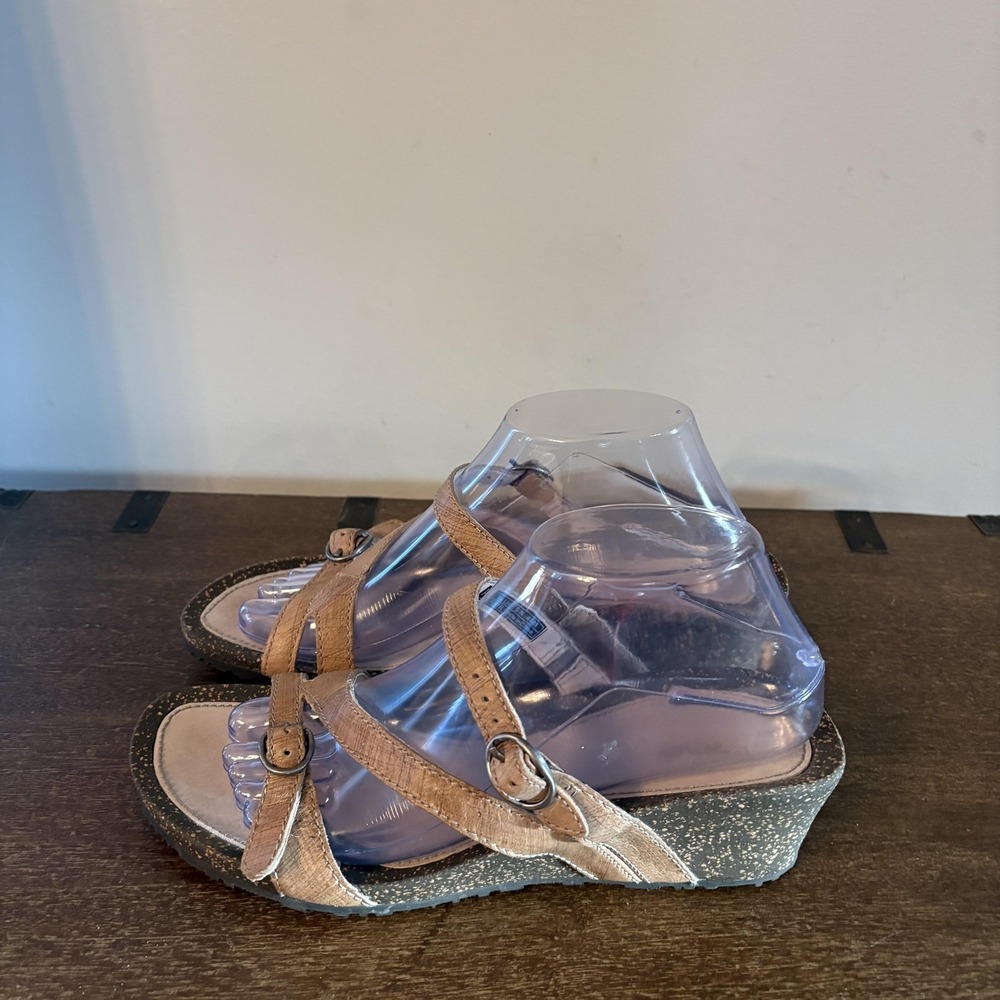 Teva‎ Sandals Womens Size 9.5 Beige Leather Strappy Wedge Comfort Shoes